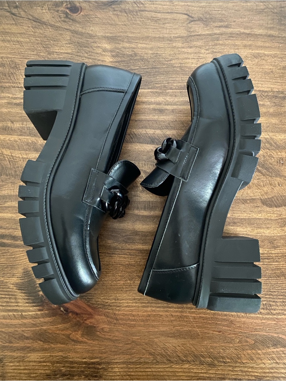 Michael by Michael Shannon - Black Chunky Platform Loafer for Women - size: 9